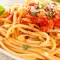 Fesleğen Aromalı Napoliten Spagetti Nasıl Yapılır